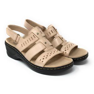 Clarks Leather Sandal Lexi Qwin Blush 7.5 N
